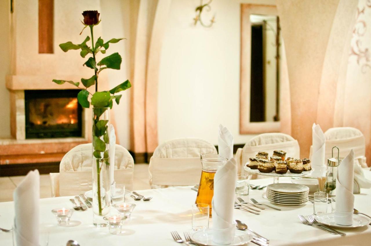Dworek Anna Hotel Podgora Ngoại thất bức ảnh